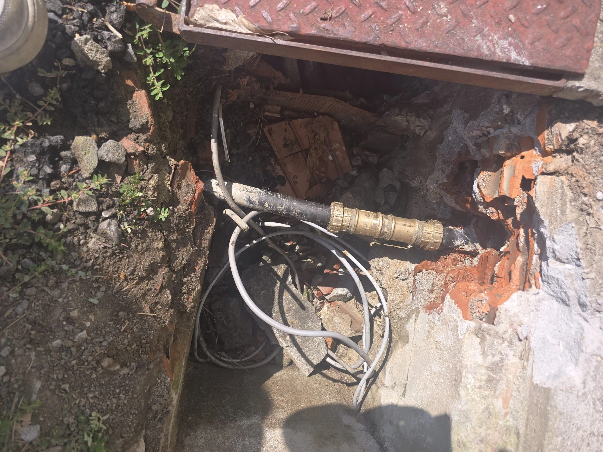 Ricerca perdite d'acqua non invasiva in un appartamento a Torino